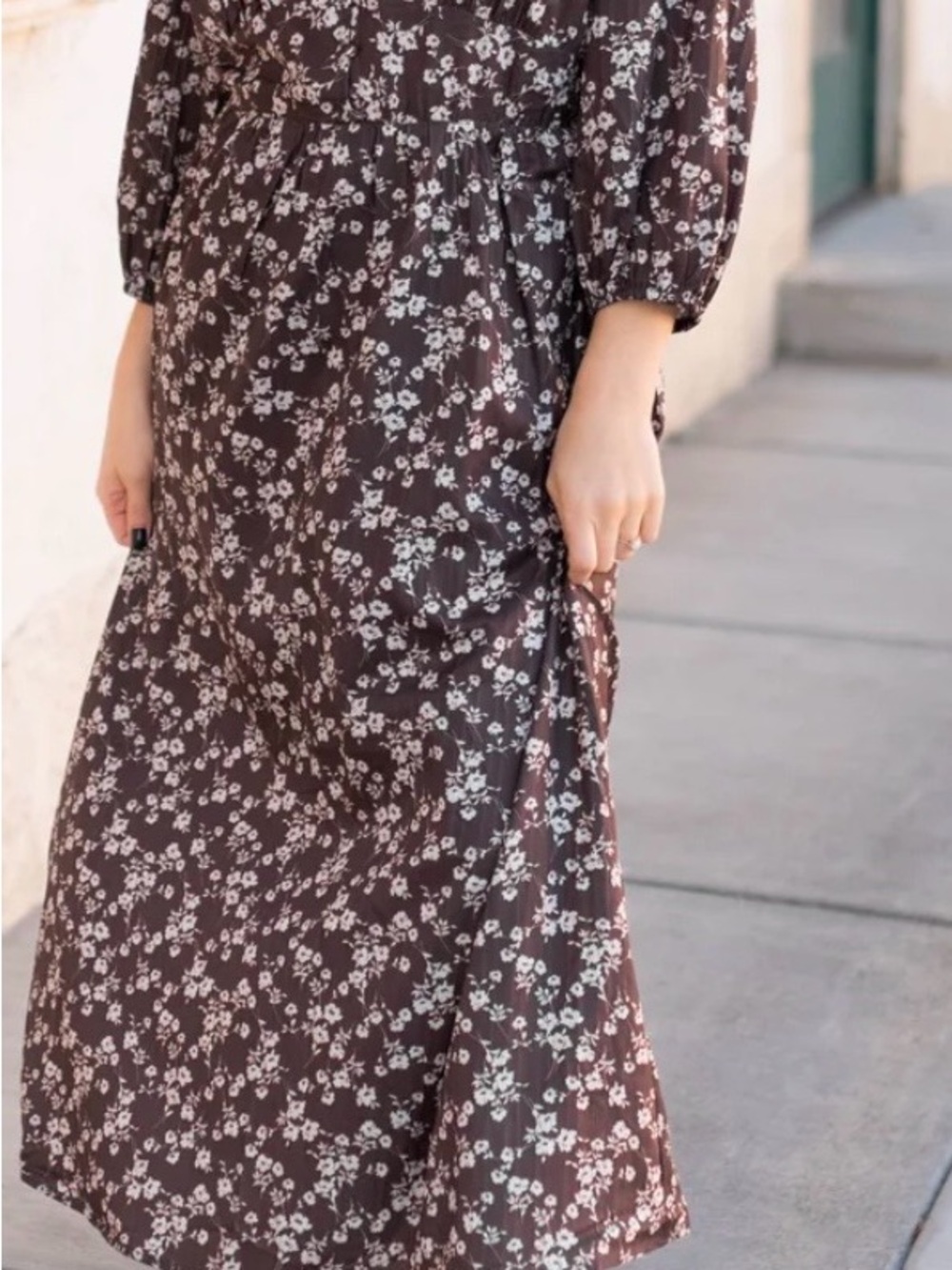 Pologram Brown Floral Maxi Dress with Peter Pan Collar - Picture 9 of 11